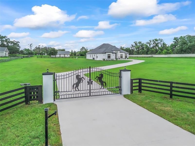 Front exterior of a new home in , Ocala, FL, highlighting curb appeal (Image 28).