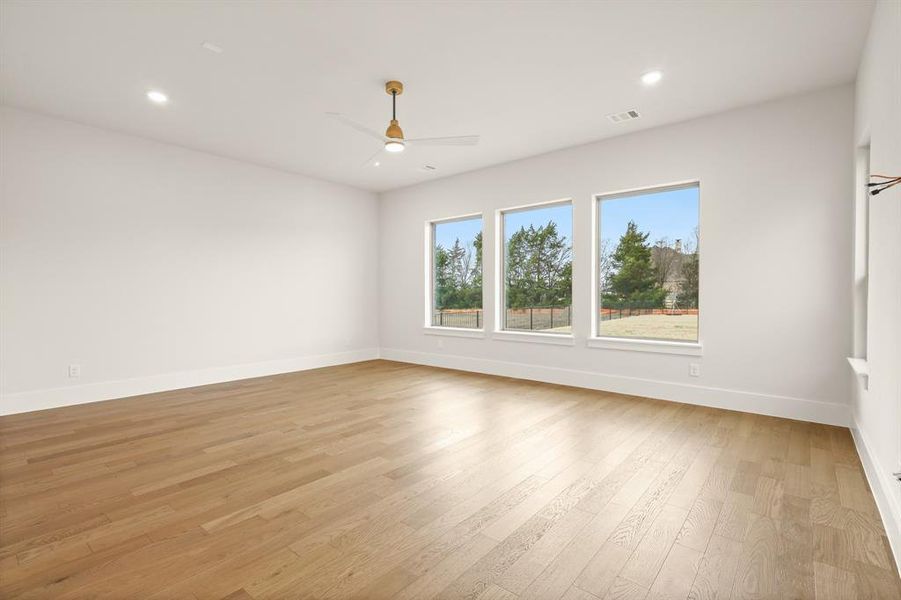 Spacious, unfurnished interior of a new home in Chapel View, Heath (Image 27).