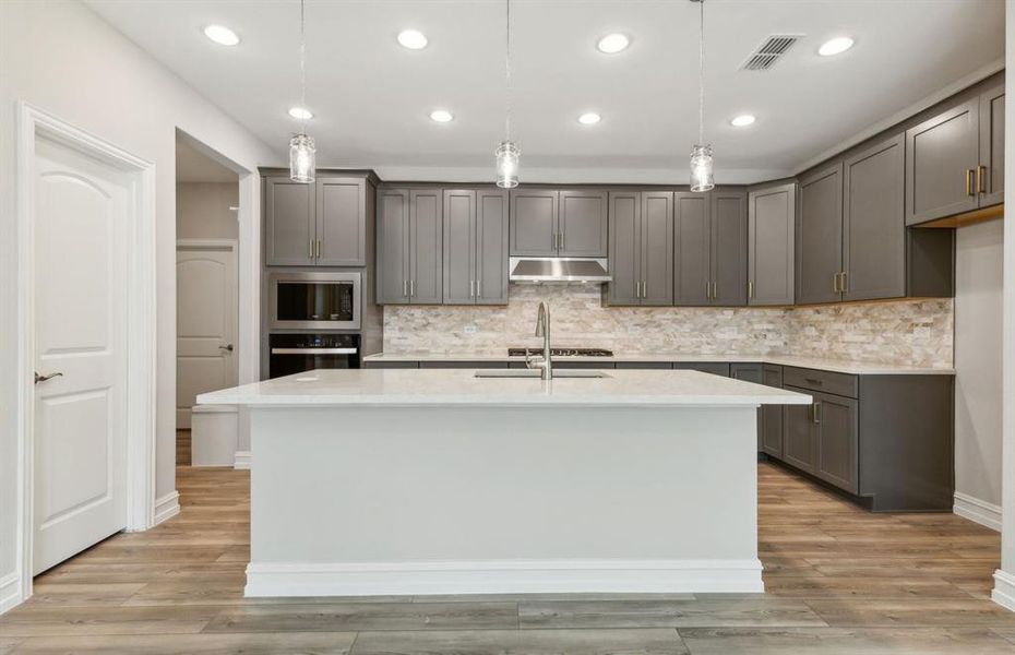 Airy kitchen *real home pictured