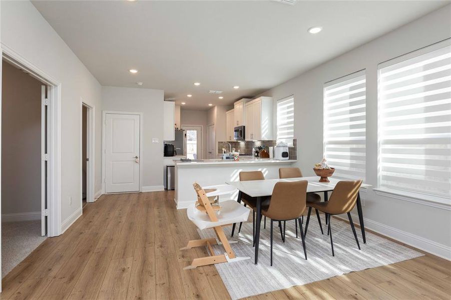 Furnished interior view inside a new home in Symmetry 37s, Frisco (Image 8). Furnished interior view inside a new home in Symmetry 37s, Frisco (Image 8).