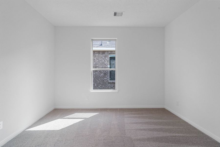 Spacious, unfurnished interior of a new home in Davina, Rosenberg (Image 15).