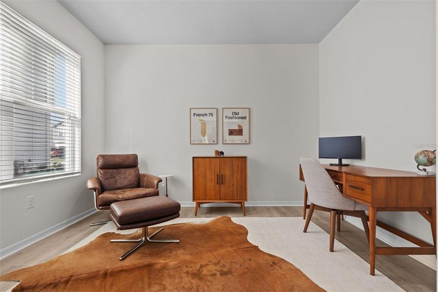 Furnished interior view inside a new home in , Land O' Lakes (Image 8).