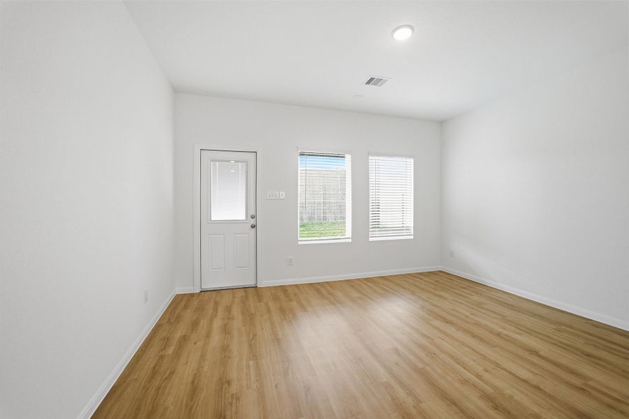 Spacious, unfurnished interior of a new home in The Reserve at Huntsville, Huntsville (Image 23). Spacious, unfurnished interior of a new home in The Reserve at Huntsville, Huntsville (Image 23).