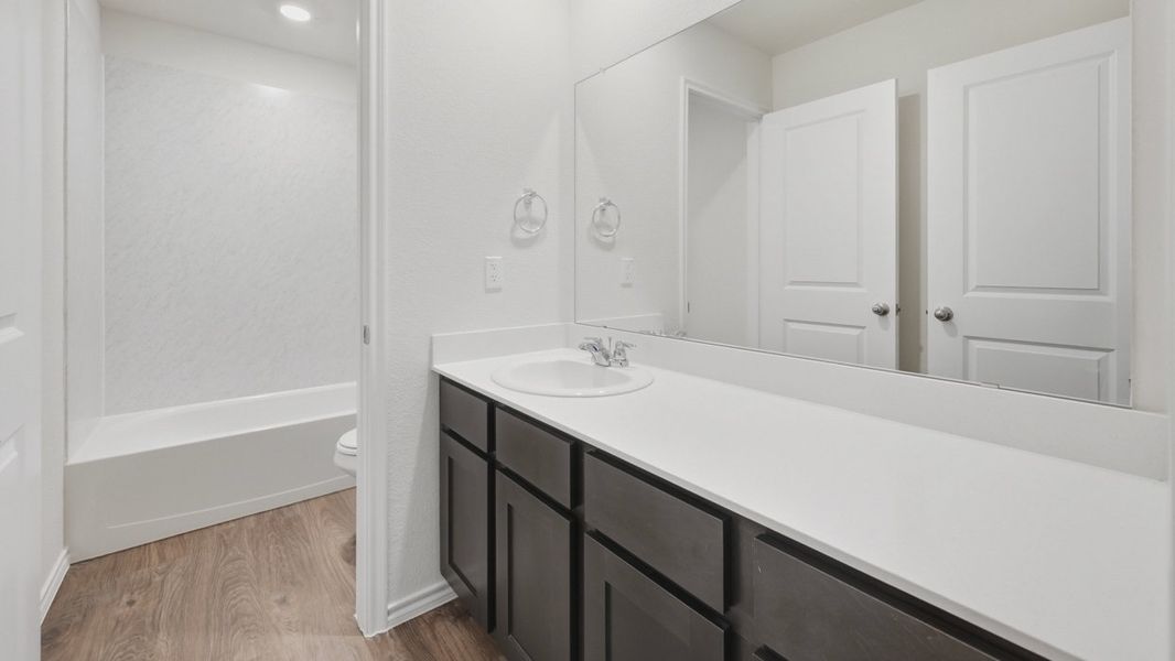 Furnished interior view inside a new home in Saddlebrook, Waxahachie (Image 6).