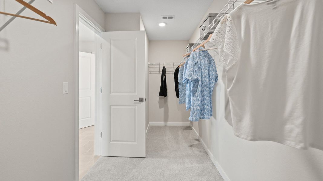 Representative furnished interior of a home built from the Ponte Verde by DRB Homes in Willowbrook North, Winter Haven (Image 71). Representative furnished interior of a home built from the Ponte Verde by DRB Homes in Willowbrook North, Winter Haven (Image 71).