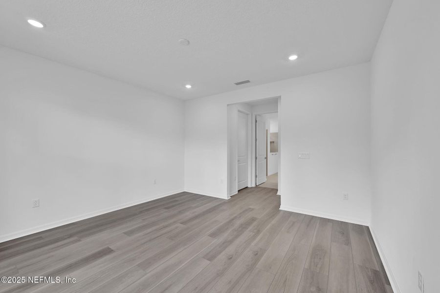 Spacious, unfurnished interior of a new home in Del Webb Nocatee, Ponte Vedra (Image 32). Spacious, unfurnished interior of a new home in Del Webb Nocatee, Ponte Vedra (Image 32).