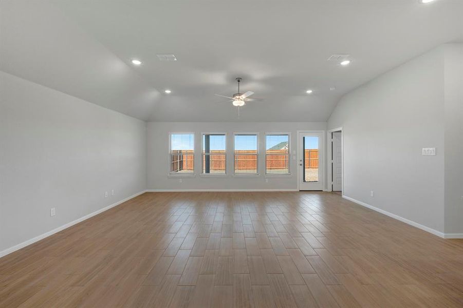 Spacious, unfurnished interior of a new home in Verandah, Royse City (Image 32).