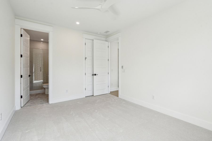 Spacious, unfurnished interior of a new home in , Mount Pleasant (Image 38).