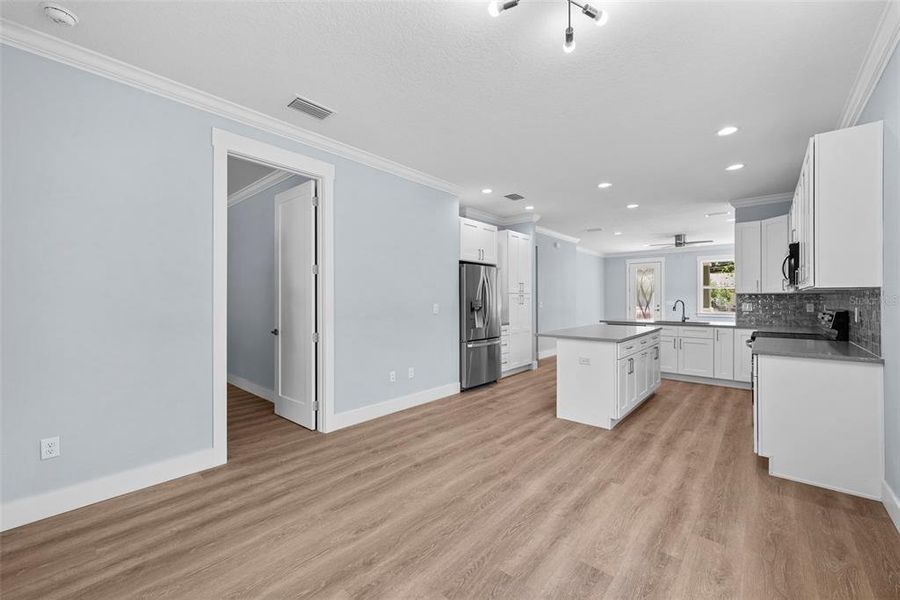 Spacious, unfurnished interior of a new home in , Tampa (Image 27). Spacious, unfurnished interior of a new home in , Tampa (Image 27).