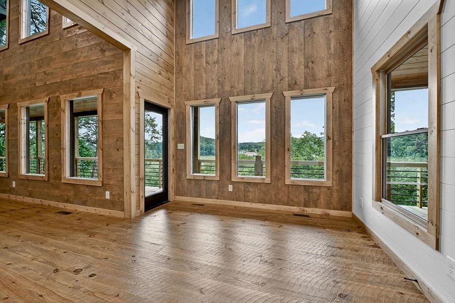 Spacious, unfurnished interior of a new home in , Blue Ridge (Image 34).