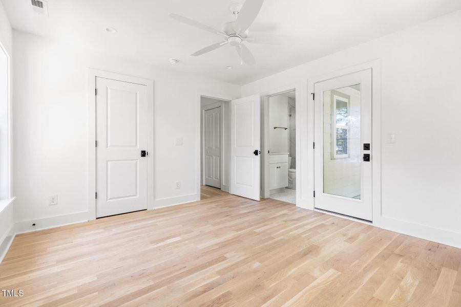 407B-Edward-21 407B-Edward-21