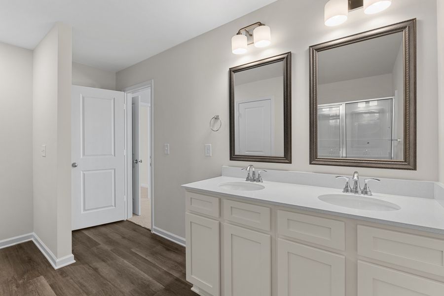Representative furnished interior of a home built from the Birch A by McGuinn Homes in Reserves at Mill Creek, Columbia (Image 27).