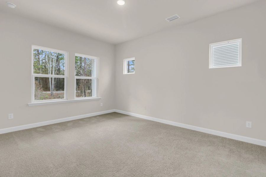 Spacious, unfurnished interior of a new home in Hammock Walk at Nexton, Summerville (Image 21).