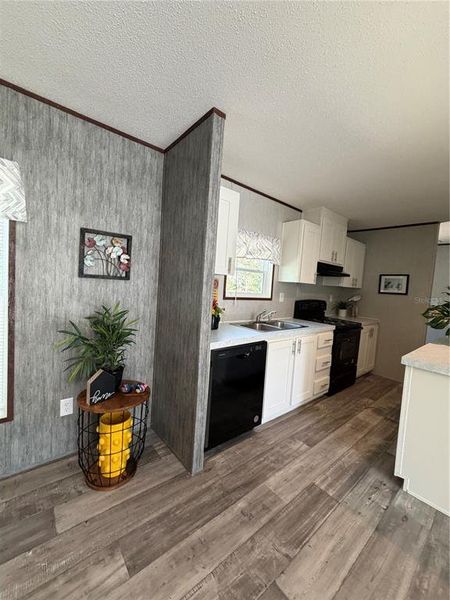 Furnished interior view inside a new home in , Crystal River (Image 9).