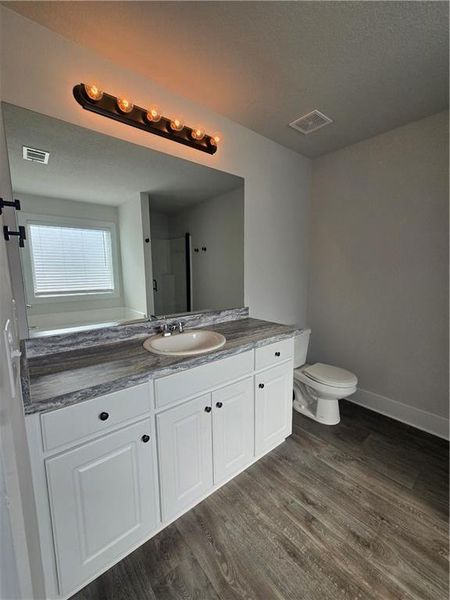 Furnished interior view inside a new home in , Hartwell (Image 13).