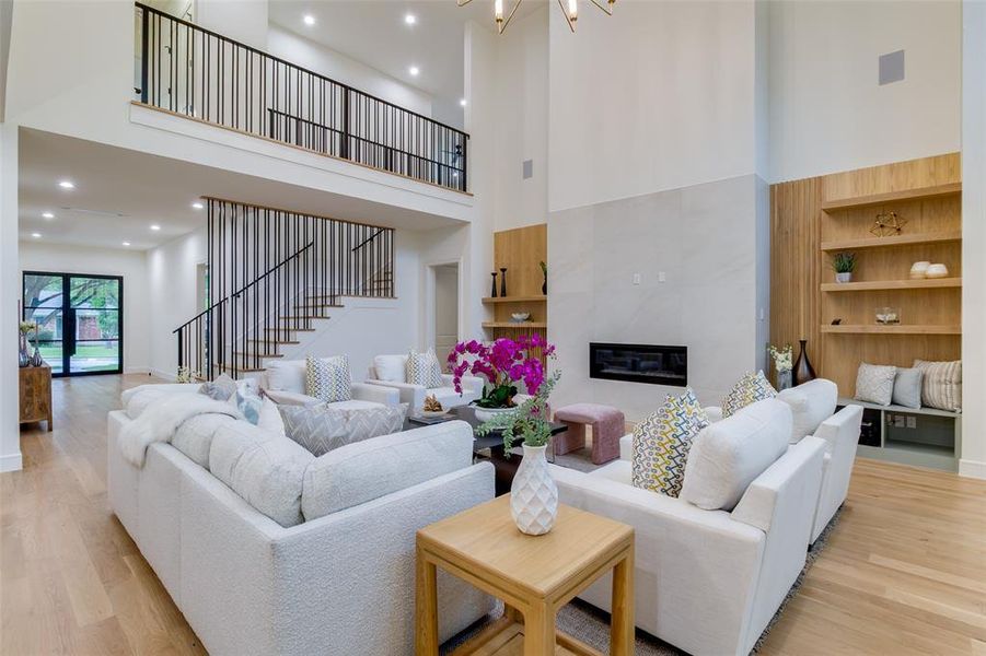 Furnished interior view inside a new home in , Dallas (Image 9).