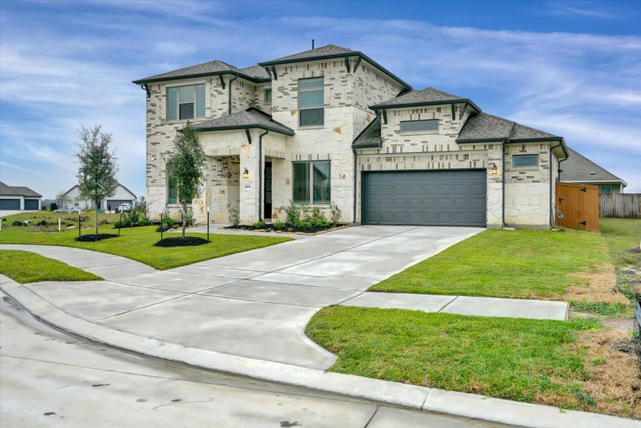 Front exterior of a new home in Canterra Creek  60', Rosharon, TX, highlighting curb appeal (Image 27).