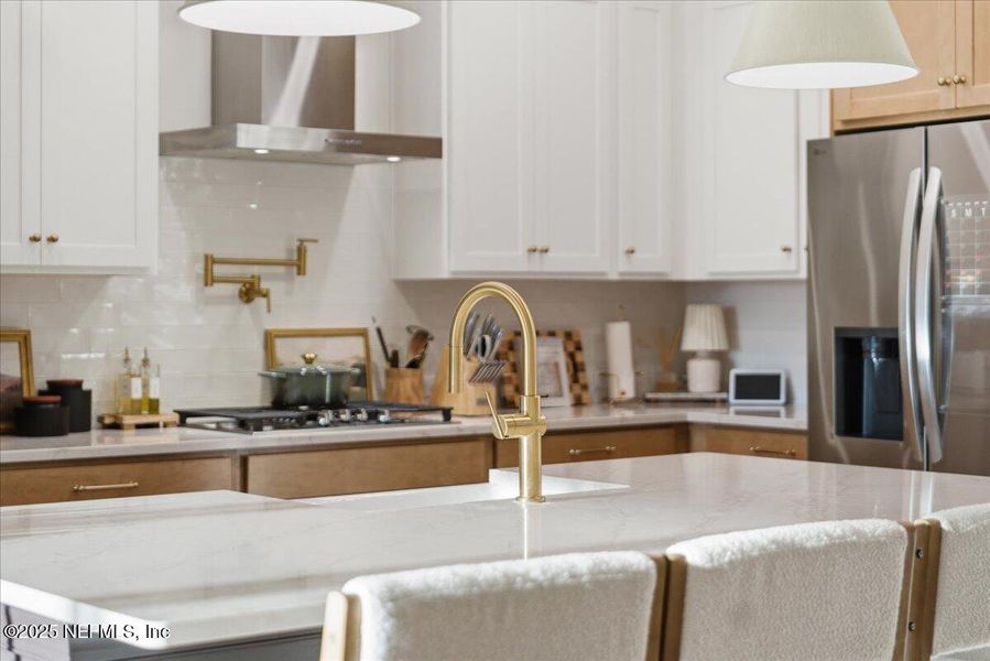 Close-up of interior finishes inside a home in , Jacksonville (Image 22).