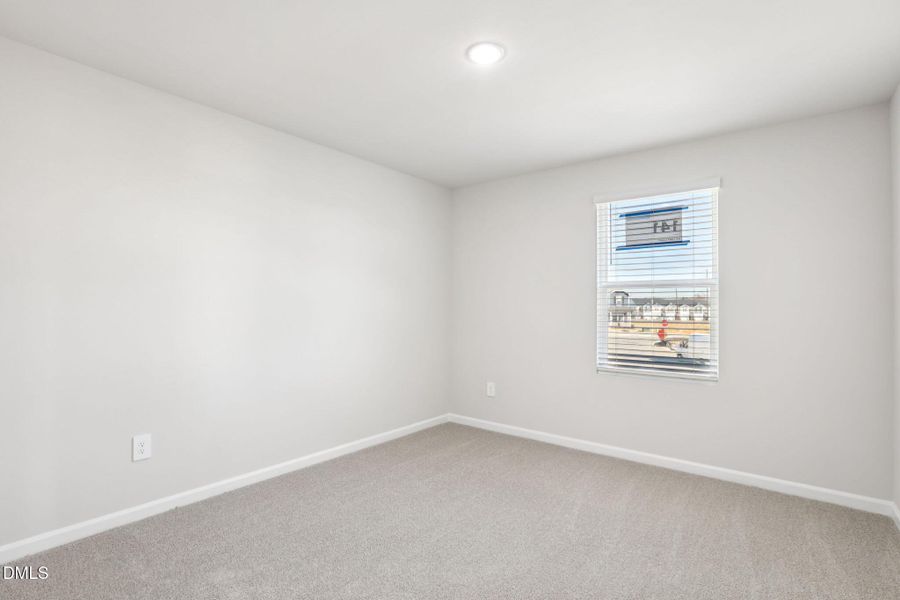 34-web-or-mls-Raleigh- River Glen-38 Hof