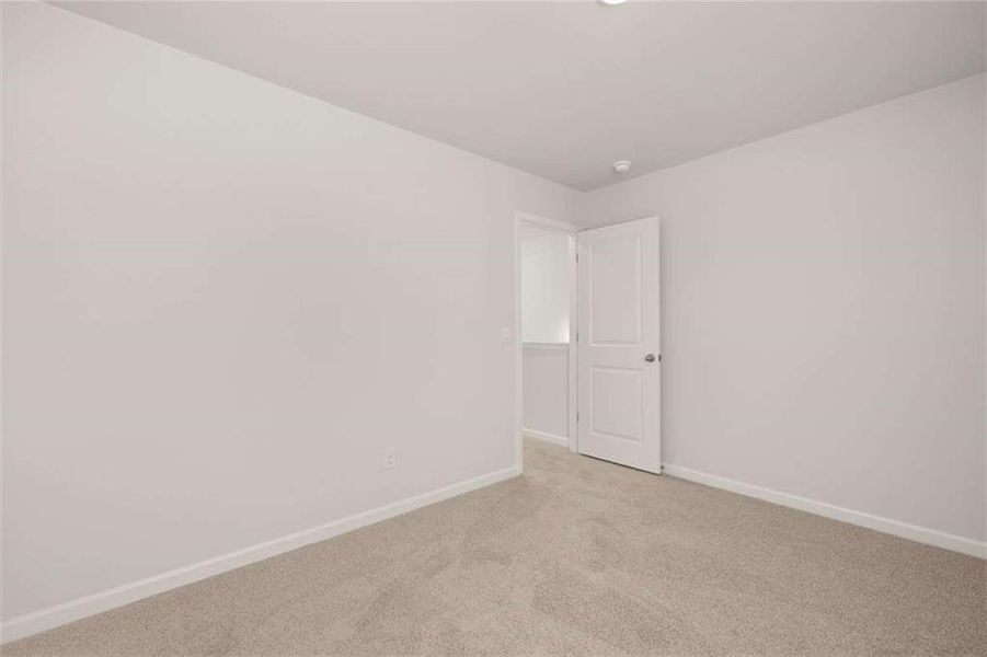 Spacious, unfurnished interior of a new home in Oakchase at Hampton, Hampton (Image 24).