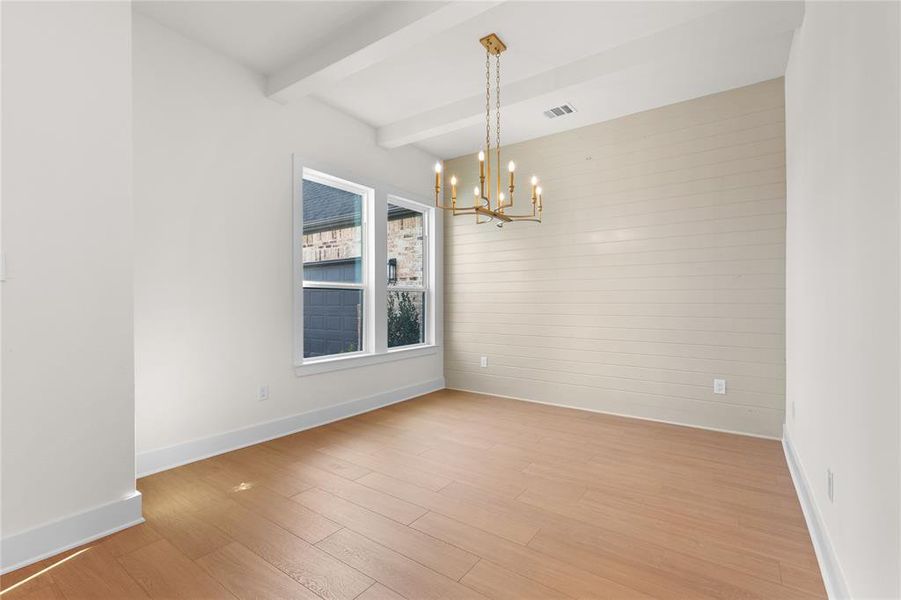 Spacious, unfurnished interior of a new home in , Sherman (Image 22).