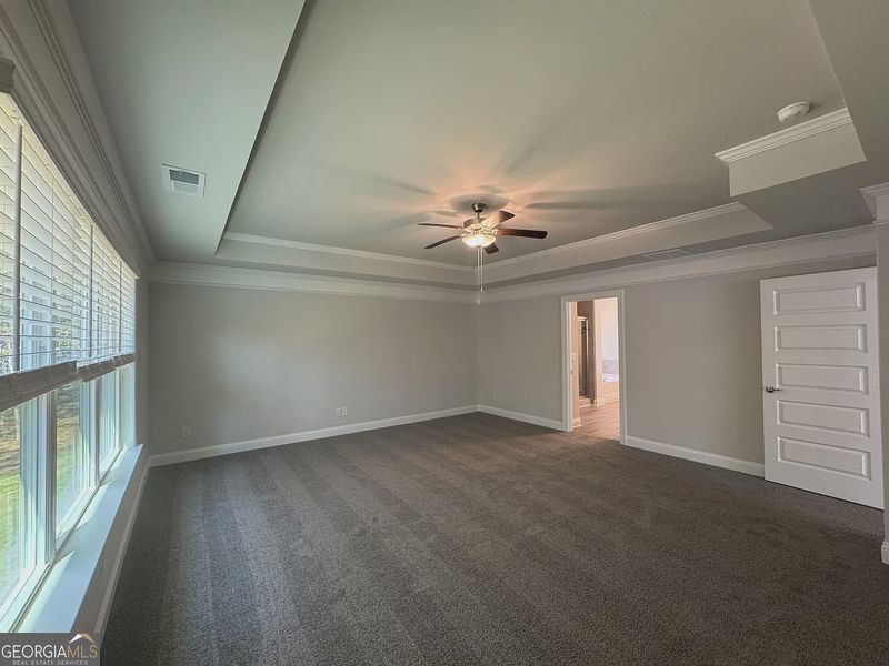 Spacious, unfurnished interior of a new home in Tuscany Hills, Douglasville (Image 20).