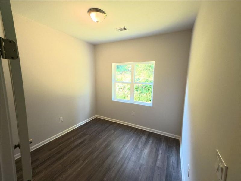 Spacious, unfurnished interior of a new home in , Temple (Image 8).