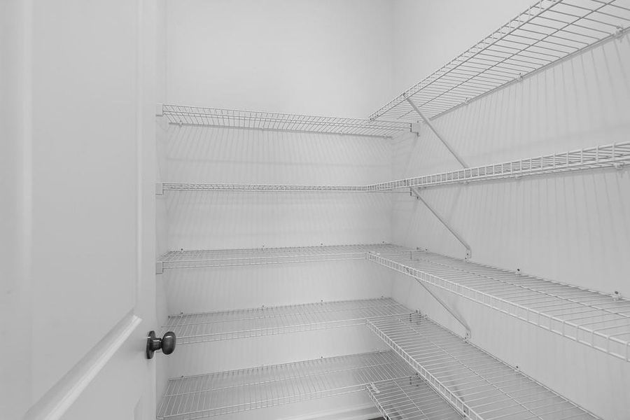 Spacious, unfurnished interior of a new home in Rosewood Farm, Lawrenceville (Image 34).