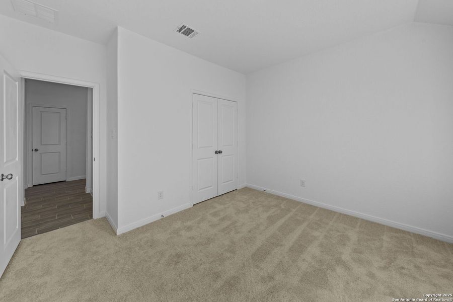 Spacious, unfurnished interior of a new home in Gatehouse: Brookstone II Collection, New Braunfels (Image 17). Spacious, unfurnished interior of a new home in Gatehouse: Brookstone II Collection, New Braunfels (Image 17).