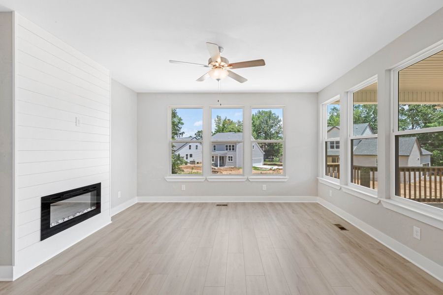 Representative unfurnished interior of a home built from the One Story Farmhouse by Norfleet Builders in Cambria, White House (Image 22).