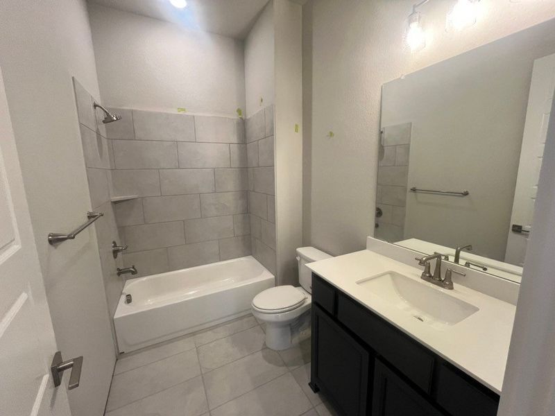 Furnished interior view inside a new home in Eagle Ridge Estates, Weatherford (Image 5).