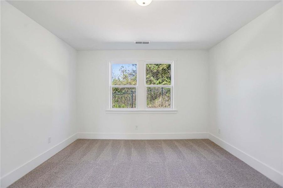 Spacious, unfurnished interior of a new home in Park Vue, Atlanta (Image 20).