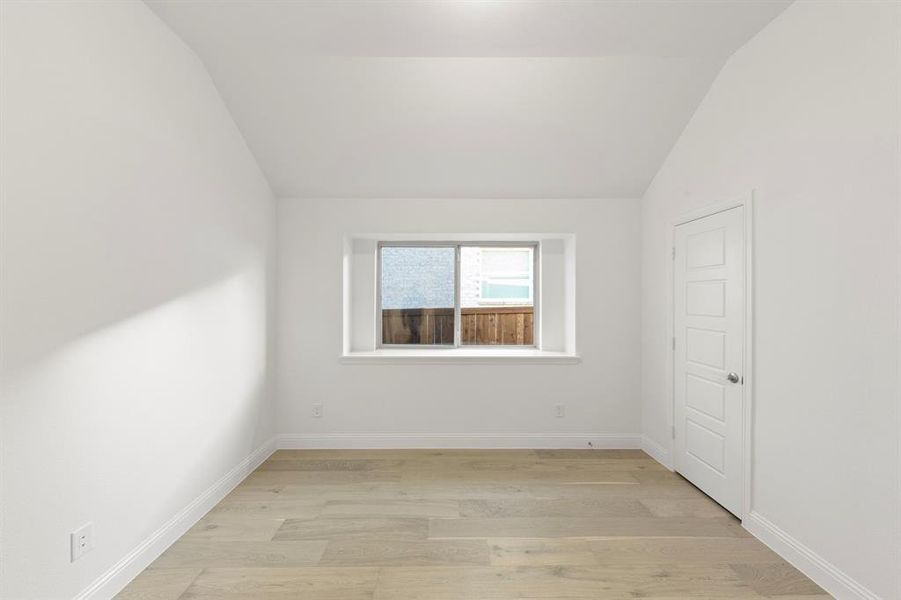 16_2111 Hibiscus, Melissa TX - Study