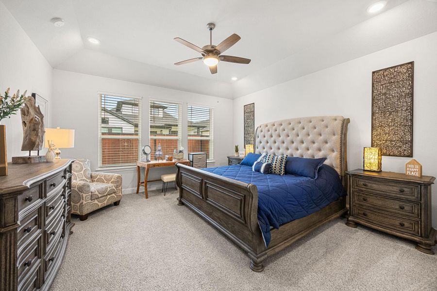Furnished interior view inside a new home in , Tomball (Image 26).