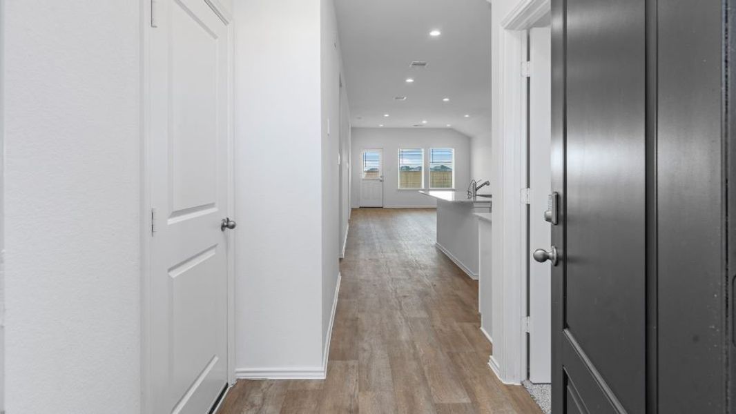Spacious, unfurnished interior of a new home in Tamarron, Fulshear (Image 17). Spacious, unfurnished interior of a new home in Tamarron, Fulshear (Image 17).
