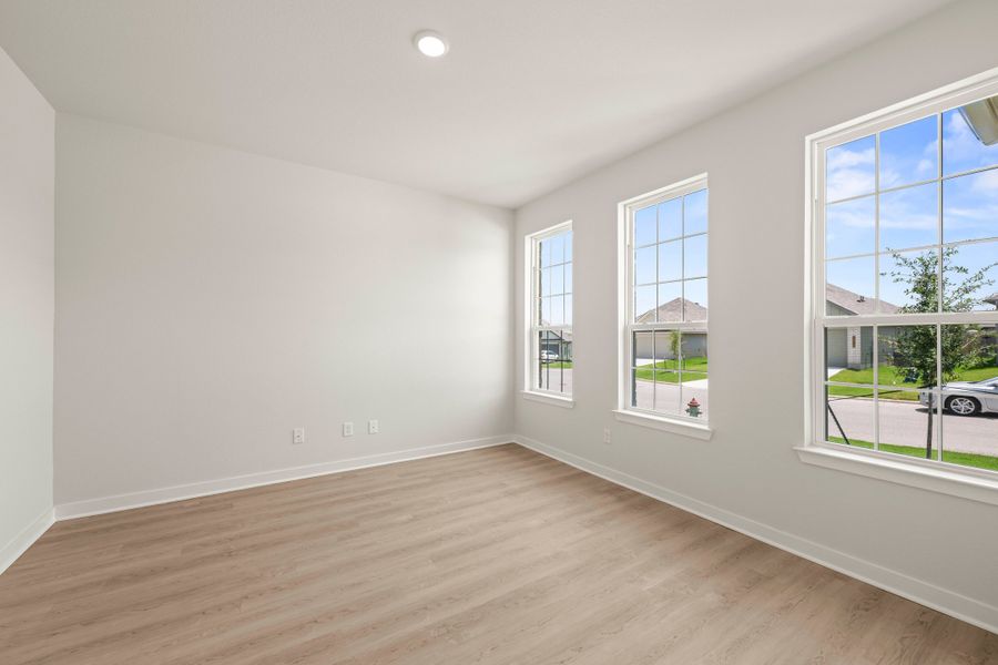 Spacious, unfurnished interior of a new home in South Pointe, Temple (Image 6). Spacious, unfurnished interior of a new home in South Pointe, Temple (Image 6).