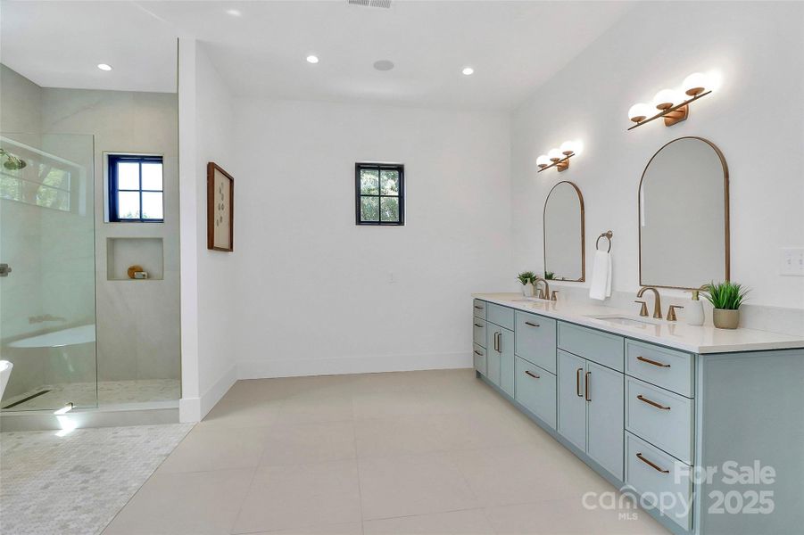 Image 45 of a home in .