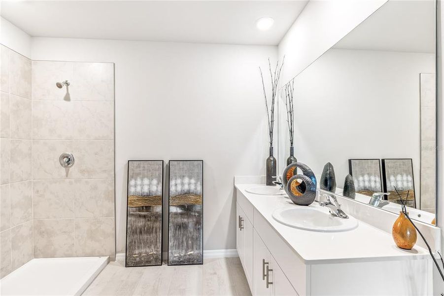 Furnished interior view inside a new home in , Punta Gorda (Image 11).