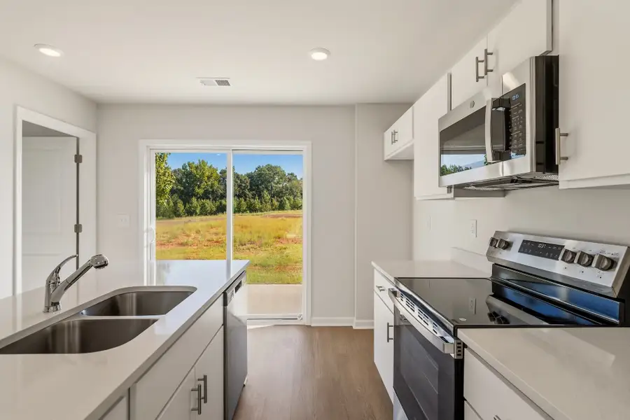 Furnished interior view inside a new home in Evergreen, Spartanburg (Image 6).