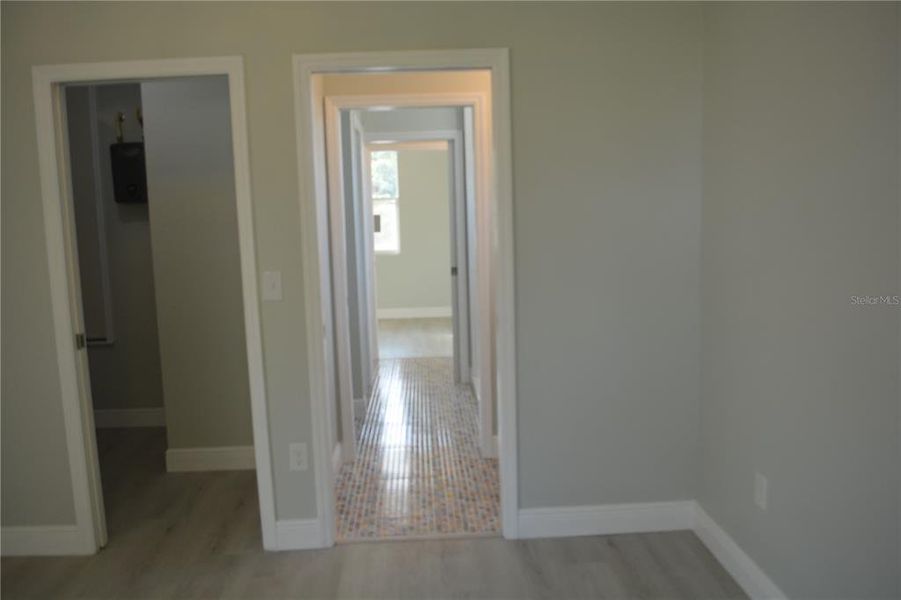 Spacious, unfurnished interior of a new home in , Sanford (Image 12).