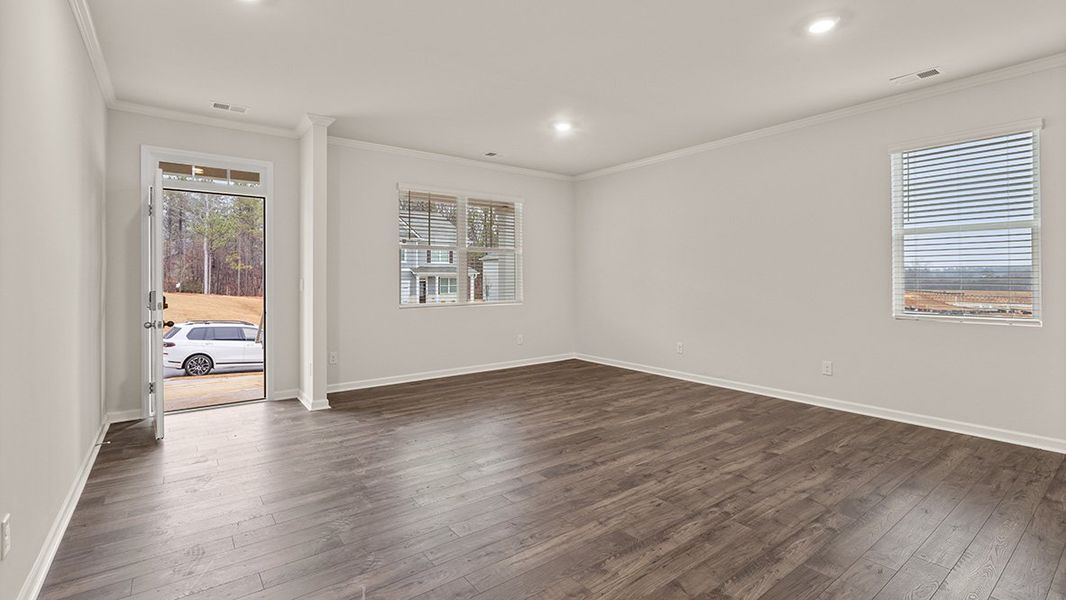 Representative unfurnished interior of a home built from the Mansfield by D.R. Horton in Northwoods at Mirror Lake, Villa Rica (Image 19).