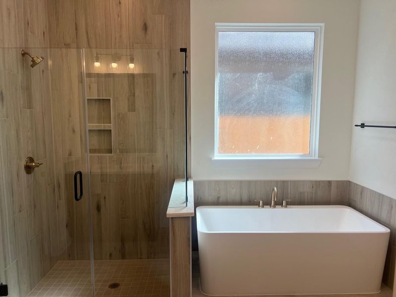 Furnished interior view inside a new home in Wood Leaf Reserve, Tomball (Image 6).