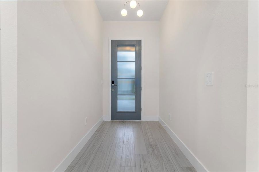 Spacious, unfurnished interior of a new home in , Eustis (Image 33).