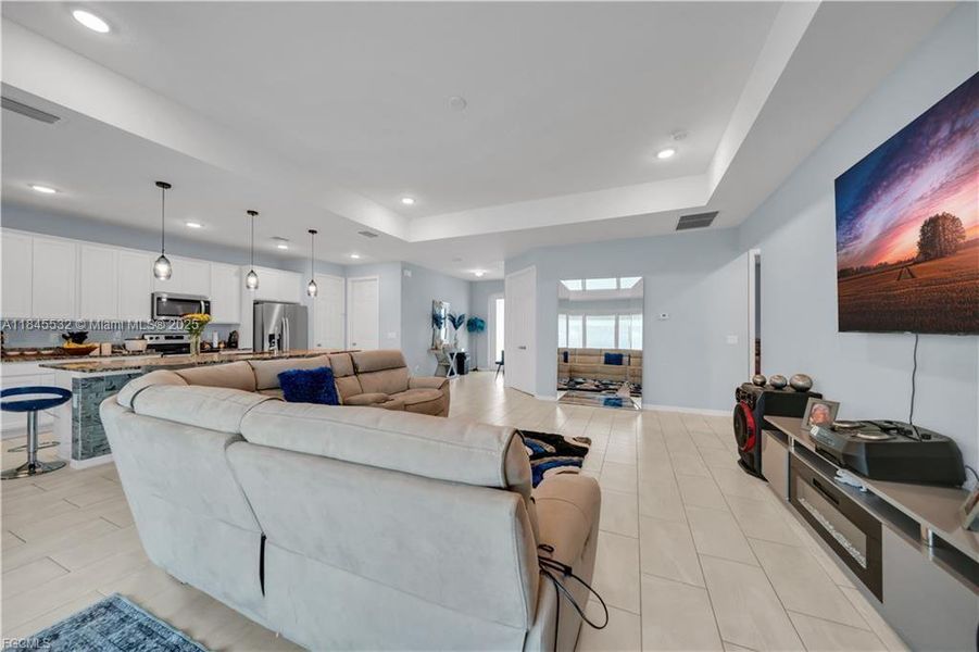 Furnished interior view inside a new home in , Cape Coral (Image 26). Furnished interior view inside a new home in , Cape Coral (Image 26).