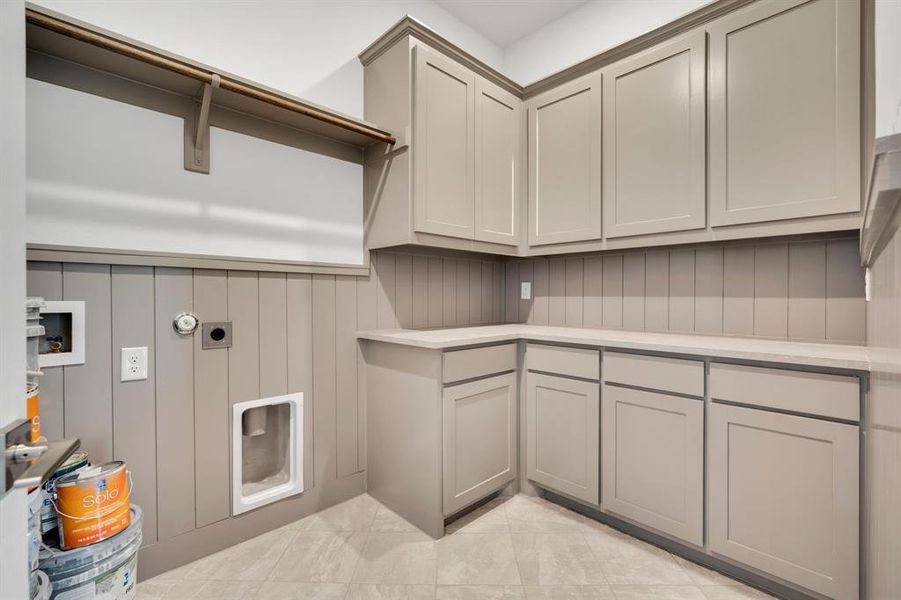 Furnished interior view inside a new home in , Midlothian (Image 7).