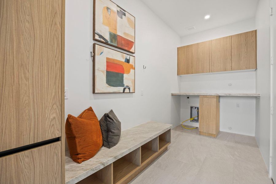 Laundry room / Mudroom area