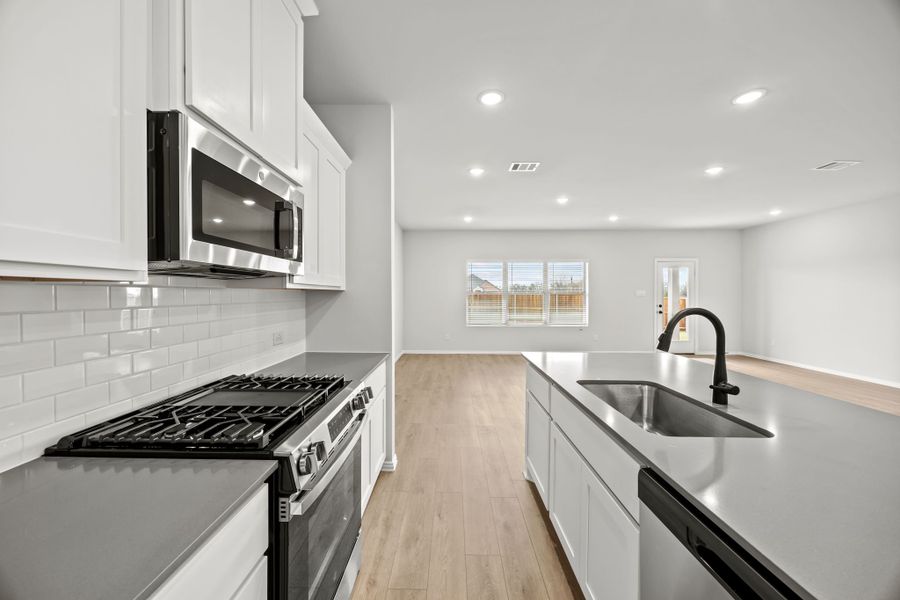 Representative furnished interior of a home built from the Jackson by Cambridge Homes in Ribbonwood, Aubrey (Image 8). Representative furnished interior of a home built from the Jackson by Cambridge Homes in Ribbonwood, Aubrey (Image 8).