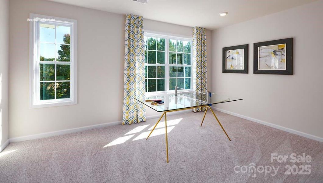 Image 43 of a home in Sylvan Creek.