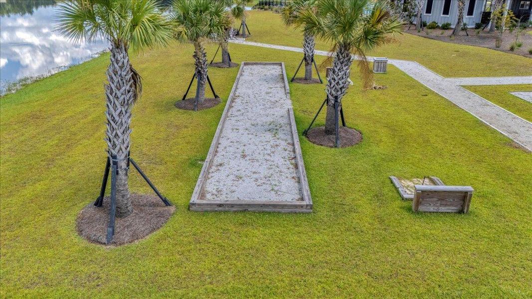 Image 35 of a home in French Quarter Creek.