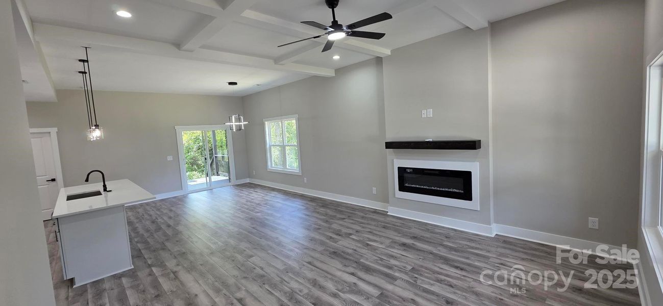 Image 38 of a home in .